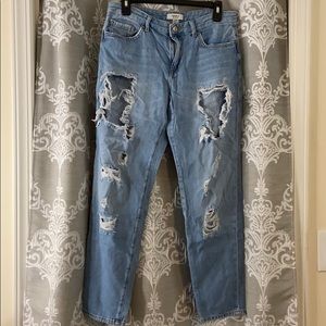 F21 Destructed Mid-rise Boyfriend Jeans